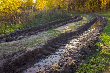 Dağınık kırsal toprak yol