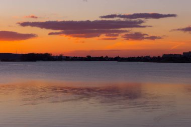 Denizin Üzerinde Gün Doğumu