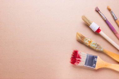 yeni farklı boyutlarda fırçalar