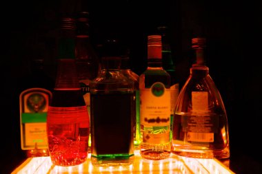 Rusya, Kazan 25.02.2017: alkol şişeleri