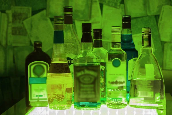 Ρωσία, Καζάν 25.02.2017: αλκοόλ μπουκάλια — Φωτογραφία Αρχείου