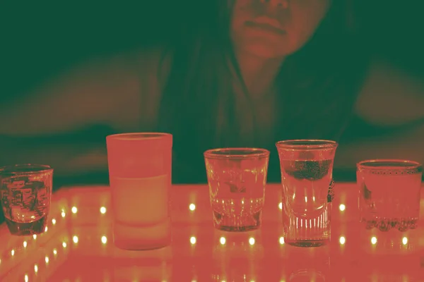 クラブや、バーでセクシーな女性 — ストック写真