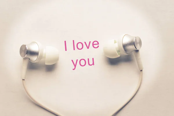 Heart and headphones — Stock Photo, Image