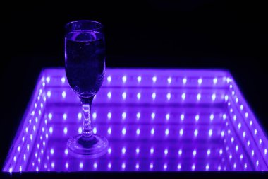 Renkli Bokeh Arkaplanı ile Parti Ayarları