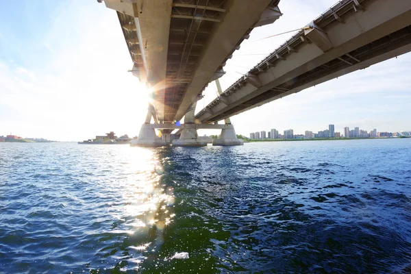 Kijk onder de grote brug — Stockfoto