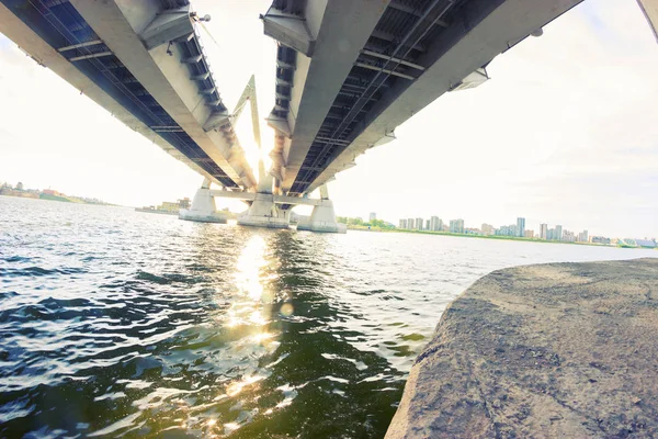 Kijk onder de grote brug — Stockfoto