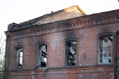 builing bir yangından sonra