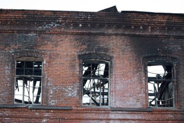 builing bir yangından sonra