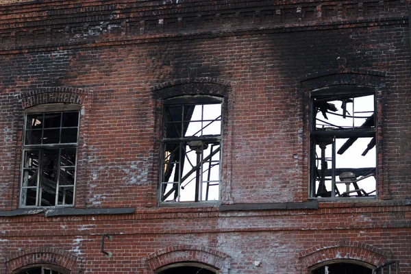 builing bir yangından sonra