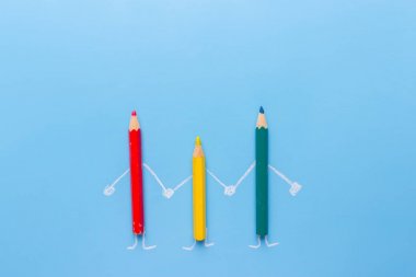 renkli kalemler aile