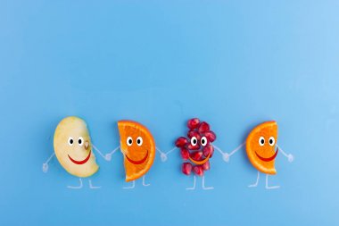 kroki. komik meyveler ile el ele tutuşarak gözler