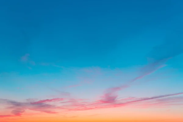 Bellissime nuvole sul cielo — Foto Stock