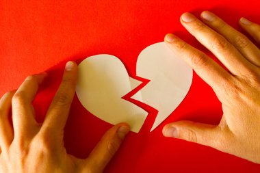 Kırık kalp görüntüsü