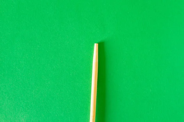 Πράσινο ξύλινο μολύβι — Φωτογραφία Αρχείου
