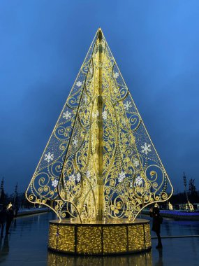 Sokaklarda Noel süsü