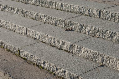 Granit adımları dışında