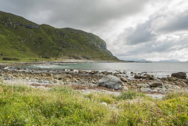 Alnes yaz Godoya Island