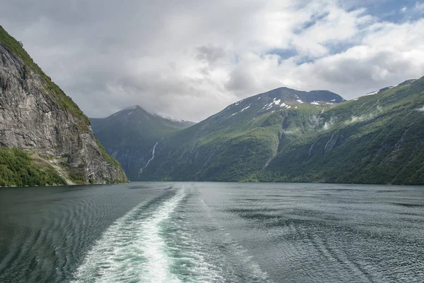 Fiordo Geiranger nella Norvegia occidentale — Foto Stock