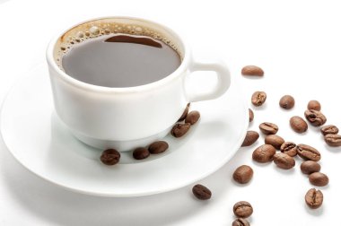 Sushi seti üzerinde beyaz izole. Yola