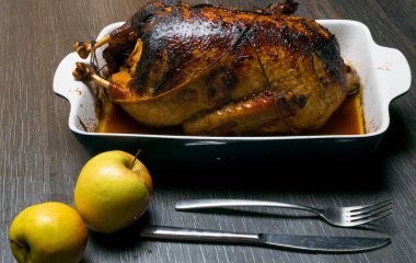 elma ile bir büyük ördek