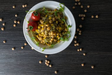 domates ile Türk nohut