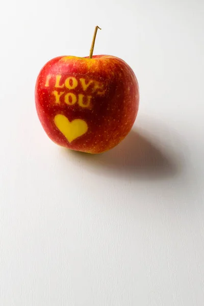 私はアップルを愛してください。 — ストック写真