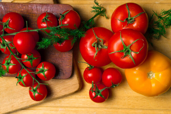 fresh red and yellow tomatoes