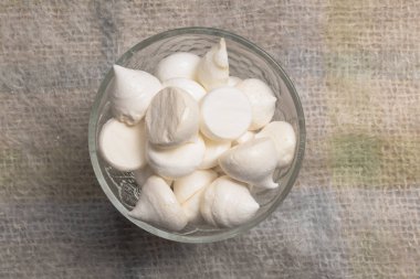 lezzetli merengues hassasiyet ekose üzerinde