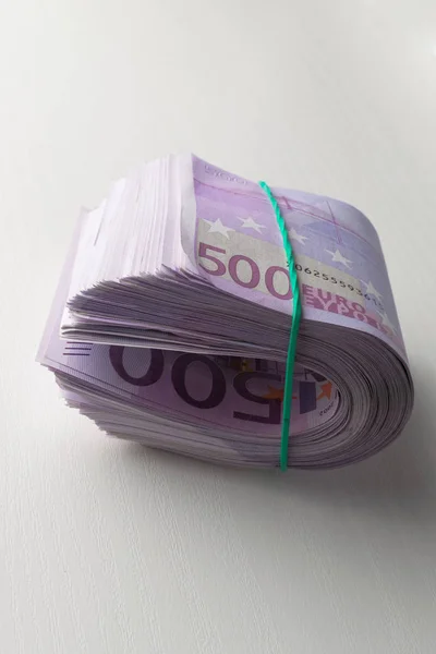 500 euros bajo bund de goma — Foto de Stock