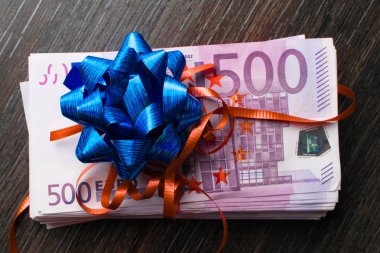 Şerit ve yayla Hediyelik 500 Euro nakit