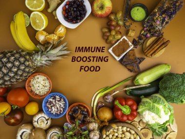 Fındık, meyve, sebze, fasulye, ot, toz gibi renkli gıdalar antioksidan, vitamin ve lif içerir. Bağışıklık güçlendirici ürünler. Sağlıklı ve temiz bir kavram. Süperyiyecekler