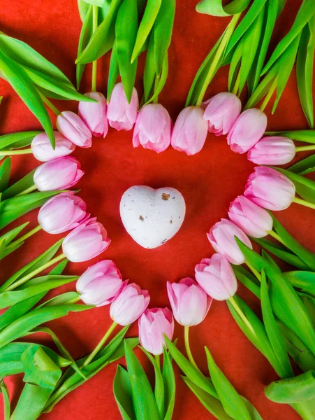 Házi Készítésű Organikus Kozmetikai Szív Alakú Rózsa Levelek Keret Rózsaszín — Stock Fotó