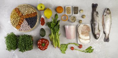Hamilelik ve beslenme gıdaları. Hamile diyeti. Vitamin, antioksidan, mineral, asit açısından zengin.