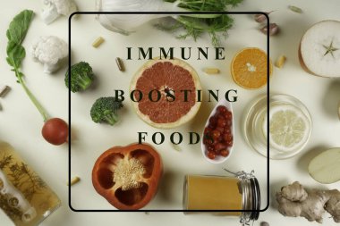 Bağışıklık sistemi geliştirme, sağlıklı gıda, tablet ve hapların antioksidan, mineral ve vitamin bakımından zengin bileşenleri sarı arkaplan üzerinde, temiz yemek, sağlıklı yaşam tarzı, detoks, diyet konsepti