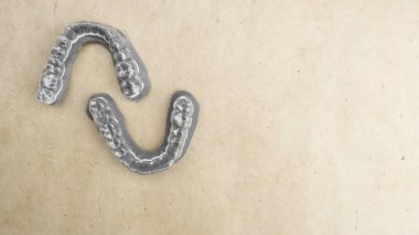 Alçı taşı modeli ve saydam hizalayıcılar, boşluğu kopyala