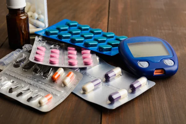 Diferentes pílulas para tratamento de diabetes — Fotografia de Stock