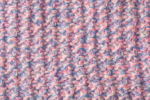 Roze en blauwe wollen textuur patroon achtergrond. Materiaal textiel oppervlak voor kleding. Verticale strepen — Stockfoto