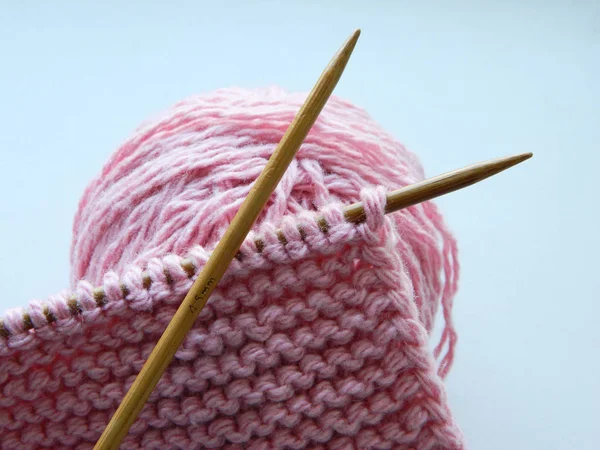 Knitted knitting with knitting needles. — Stock Photo, Image