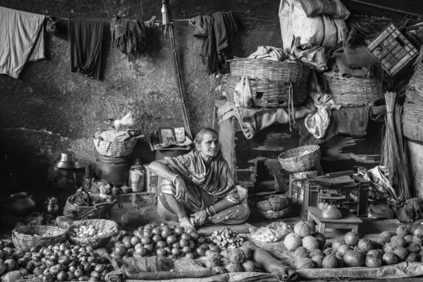 Kolkata India March 2017 Woman Selling Food Her Shop Street Royalty Free Stock Photos