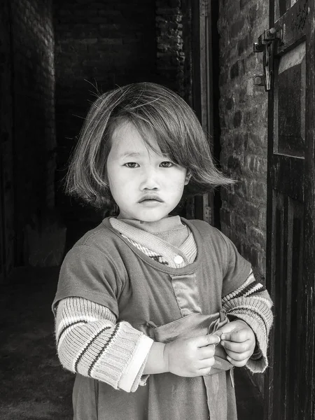 Kathmandu Nepal Janeiro 2013 Retrato Bonito Preto Branco Uma Menina — Fotografia de Stock