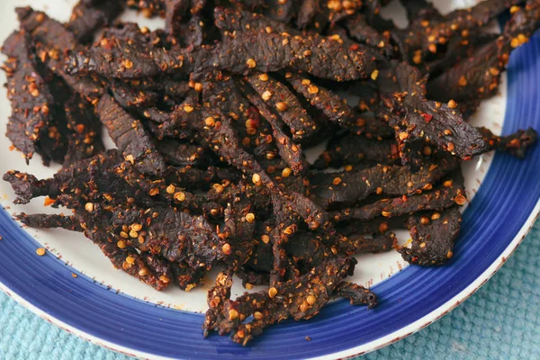 Viande Séchée Soleil Saccadé Des Épices Des Herbes Biltong Sud Image En Vente