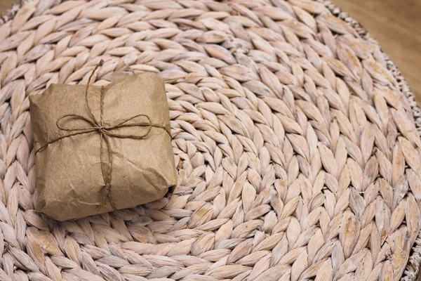 Parcel Wrapping Brown Craft Paper Tie Hemp String Package Delivery — ストック写真