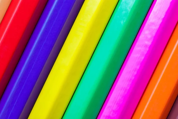 Fondo de lápices de colores. Lápices de colores de cerca . — Foto de Stock