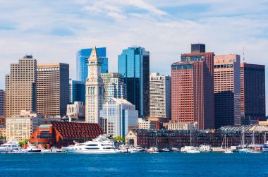 Görüntülendi harbor, Boston kent merkezinin içinde gökdelenler, cityscape Massachusetts sermaye, ABD Boston manzarası