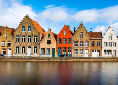 Bruges (Brugge), Belçika: Renkli evler