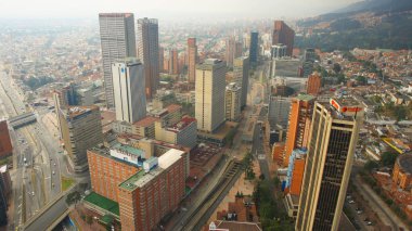 Bogota, Cundinamarca / Kolombiya - 19 Ocak 2016: panoramik şehir Bogota Colpatria Binası