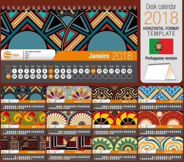 Resepsiyon üçgen takvim 2018 şablonu Yerel rozet tasarımı ile. Boyut: 22 cm x 12 cm. Yatay biçimi. Vektör görüntü. Portekizce sürümü