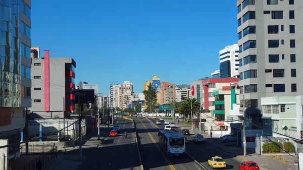 Quito Pichincha Equador Julho 2017 Vista Avenida Diciembre Norte Cidade — Fotografia de Stock