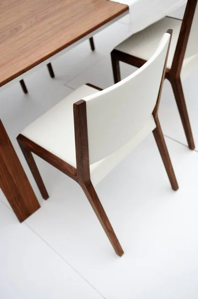 Modernes Design Weißer Stuhl — Stockfoto