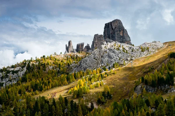 Vista Cinque Torri Dolomitas Orientales —  Fotos de Stock